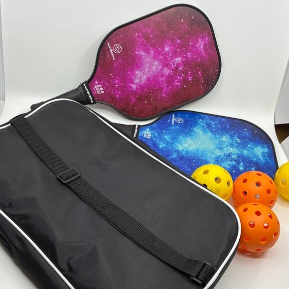 Pickleball Set of 2 fiberglass paddles, bag and 4 balls USED ONCE - Picture 2 of 2